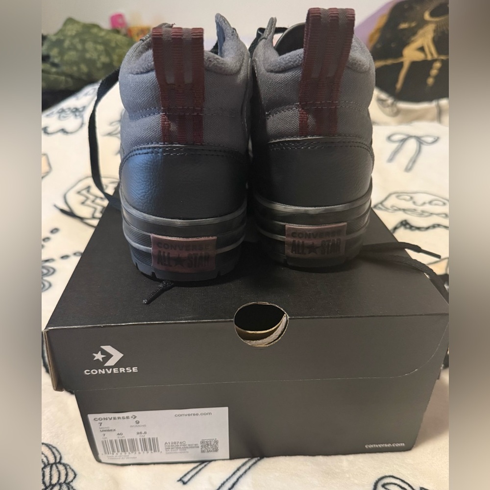 Unisex Chuck Taylor All Star Malden Street Boot W9/M7 - Picture 3 of 4